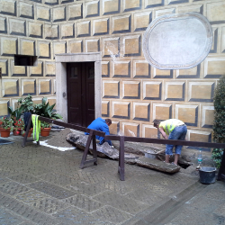 Kamenické práce při havárii kanalazice