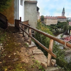 Před opravou - kamenná zeď na zámku Český Krumlov