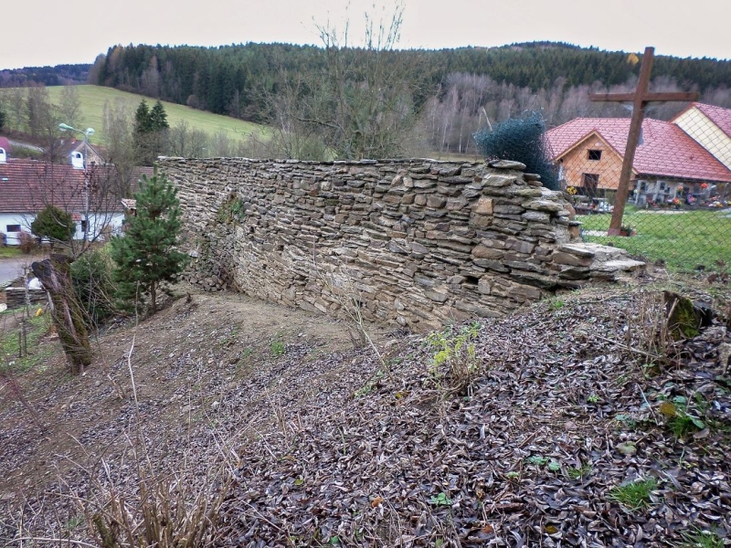 Kamenná zeď Rožmitál na Šumavě-3