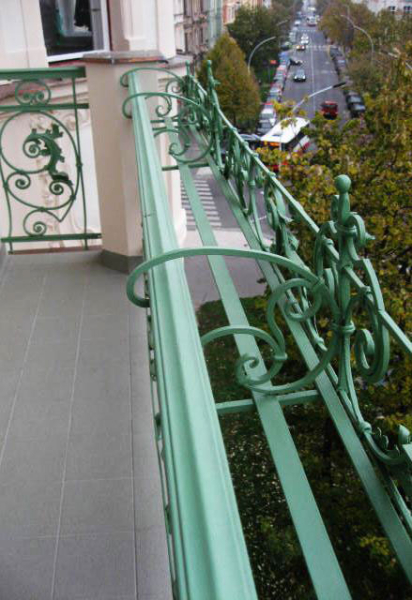 Zábradlí na balkon