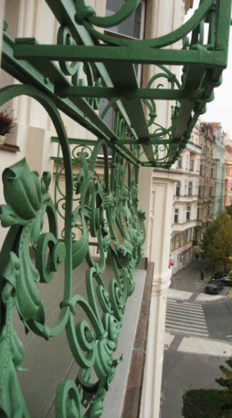 Zábradlí na balkon