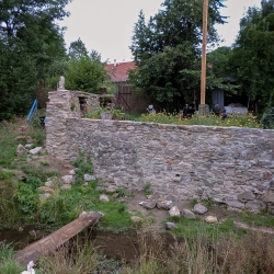 Oprava kamenné zdi Vyšný