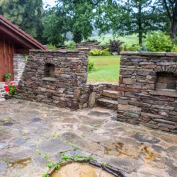 Kamenné posezení - Rožumberk nad Vltavou