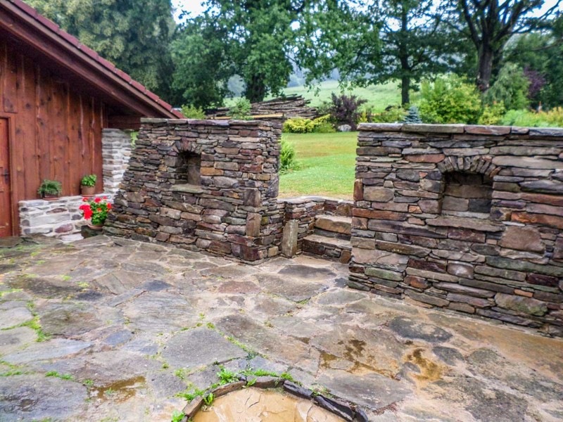 Kamenné posezení - Rožumberk nad Vltavou